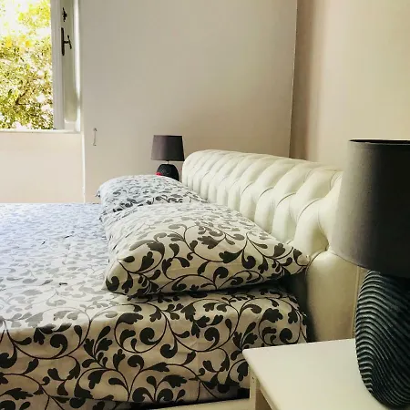 Residenza A San Pietro ゲストハウス 4*